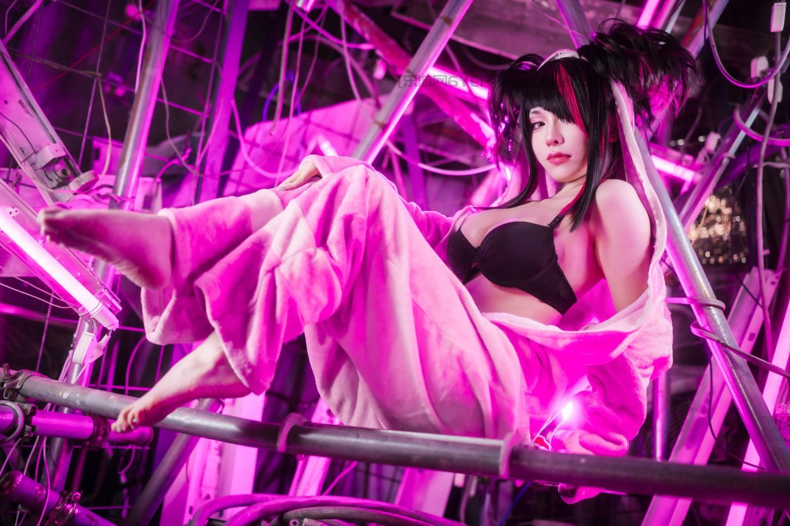 《街头霸王6》韩蛛俐Cos美图欣赏 邪魅甜美身材火辣